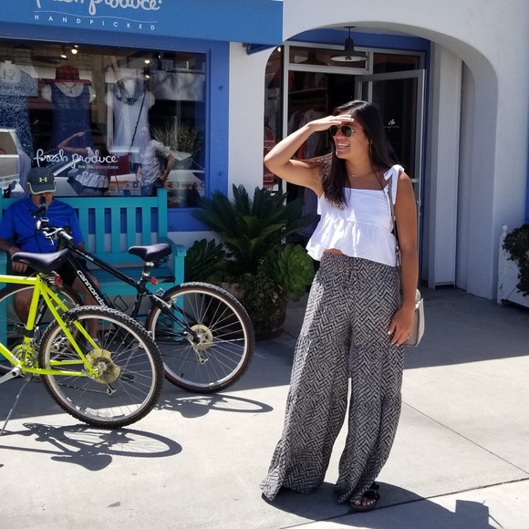 Meet your posher, Angie - Picture 1 of 1